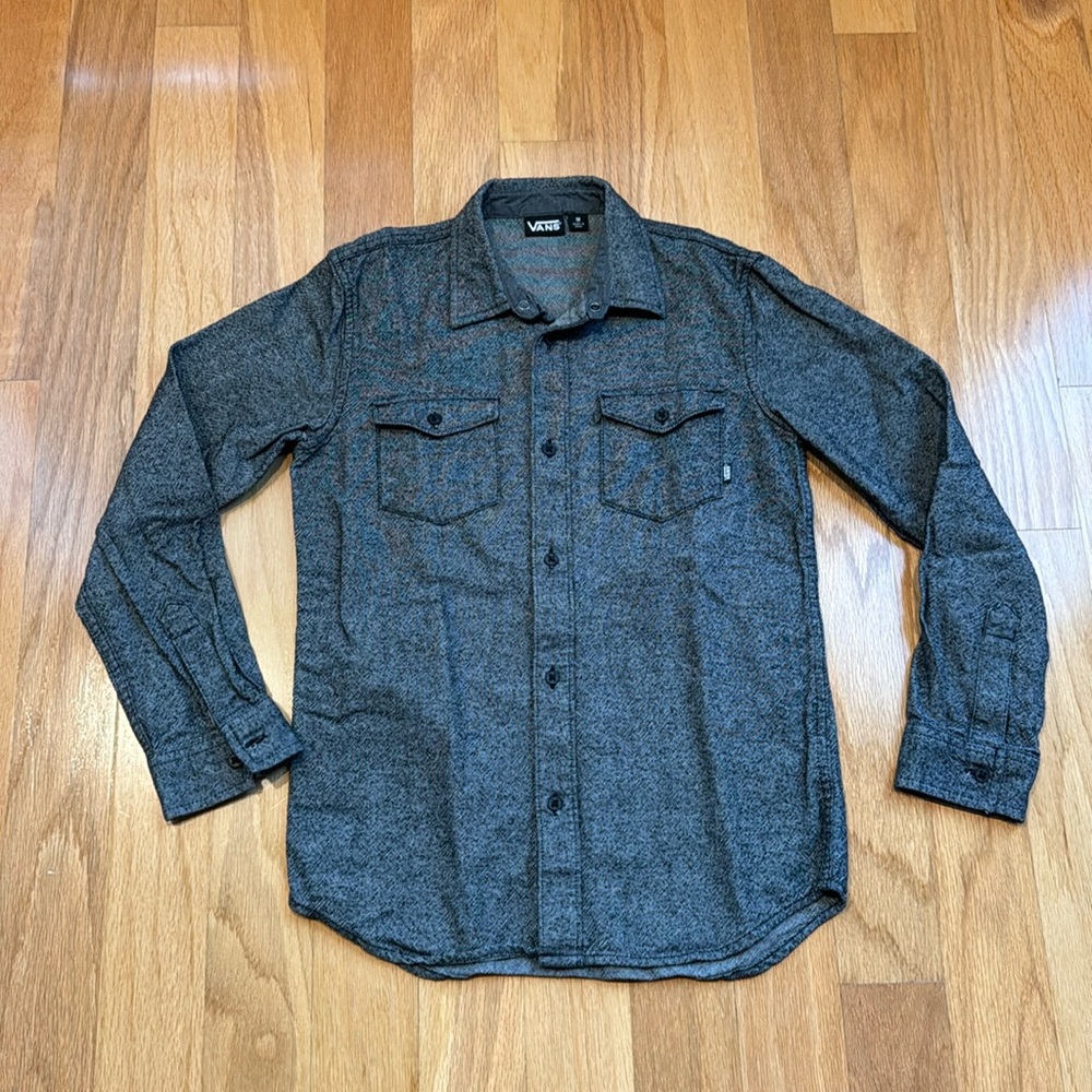 Vans black-and-white heavy flannel, long sleeve button-down